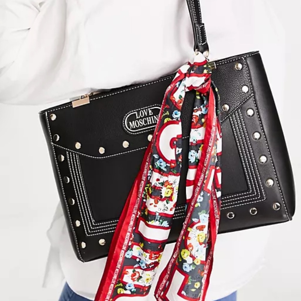 Moschino hand bag. New with tags